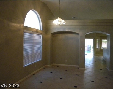 1158 Mirage Lake Street - Photo Thumbnail 2