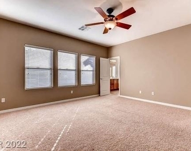 11239 Filmore Heights Court - Photo Thumbnail 3