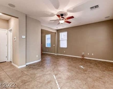 11239 Filmore Heights Court - Photo Thumbnail 4