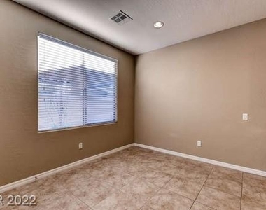 11239 Filmore Heights Court - Photo Thumbnail 11