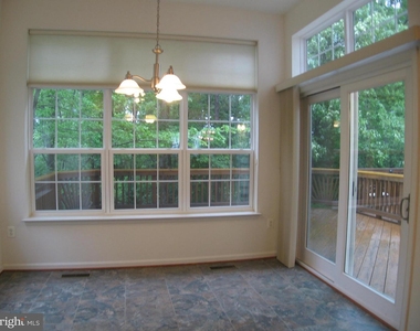 6142 Cinnamon Ct - Photo Thumbnail 9