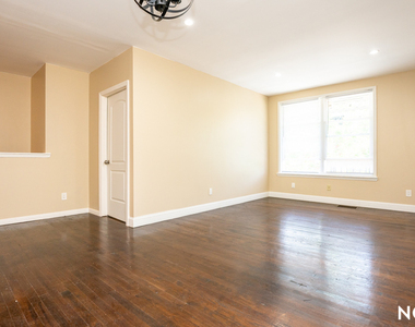 152A Saratoga Avenue - Photo Thumbnail 4