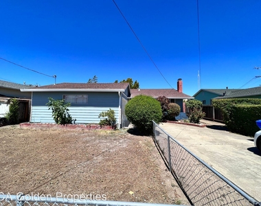 35830 Cabrillo Dr - Photo Thumbnail 2