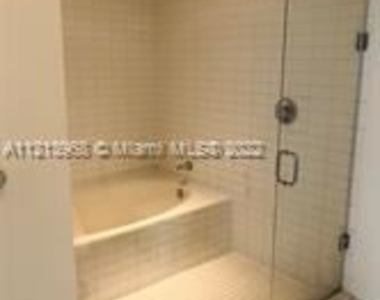 888 Biscayne Blvd Apt 4505 - Photo Thumbnail 17