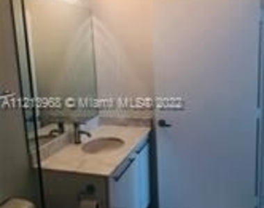 888 Biscayne Blvd Apt 4505 - Photo Thumbnail 11