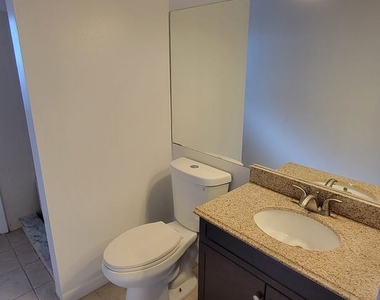 8887 Thumbwood Circle Unit D - Photo Thumbnail 12