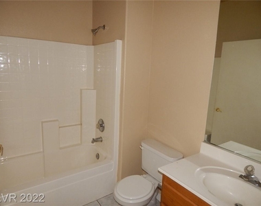 1720 Wendell Williams Avenue - Photo Thumbnail 11