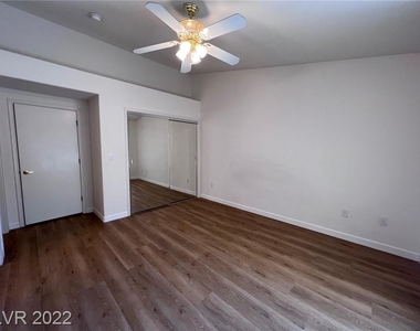 10905 Button Willow Drive - Photo Thumbnail 24