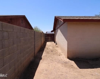 4126 W Desert Cove Avenue - Photo Thumbnail 13