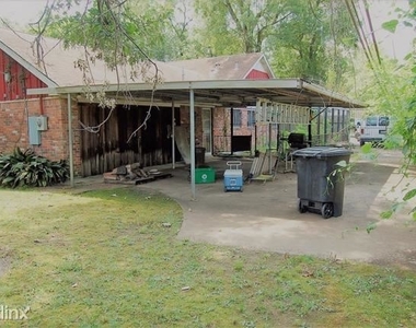 7530 Raton Street - Photo Thumbnail 2