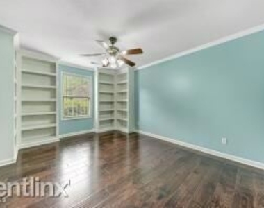 5510 Pace Lane - Photo Thumbnail 6