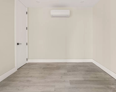 739 6th Avenue - Photo Thumbnail 4