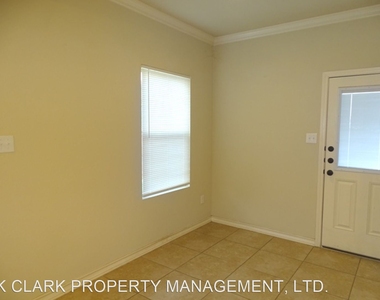 7054 Lakeview Dr #101 - Photo Thumbnail 13