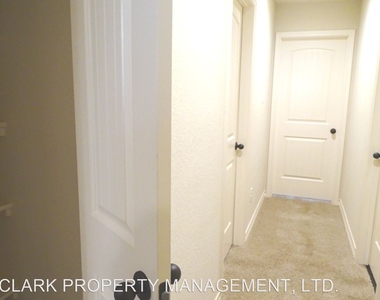 7054 Lakeview Dr #101 - Photo Thumbnail 33