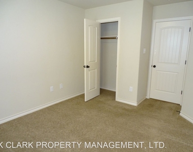 7054 Lakeview Dr #101 - Photo Thumbnail 39