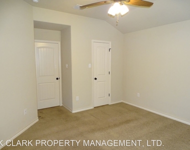 7054 Lakeview Dr #101 - Photo Thumbnail 29