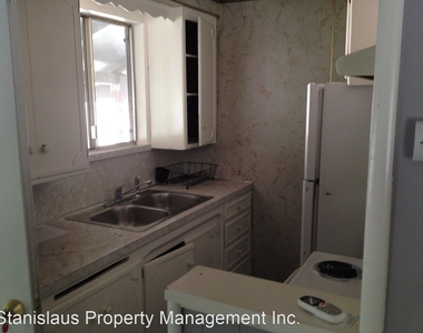 816 El Vecino Avenue, Unit B - Photo Thumbnail 4