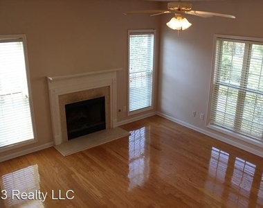 960 Millrace Way - Photo Thumbnail 4