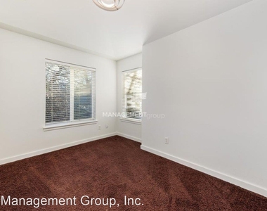 216 Ne Fremont Street - Photo Thumbnail 13