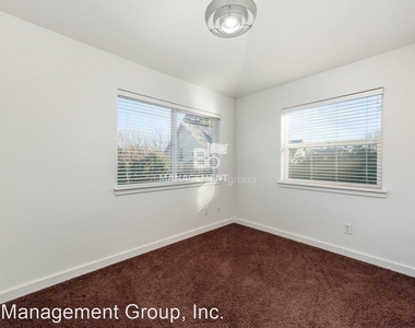 216 Ne Fremont Street - Photo Thumbnail 14