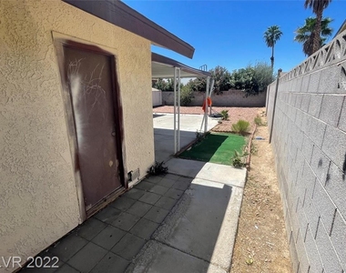 6405 Roy Rogers Drive - Photo Thumbnail 18