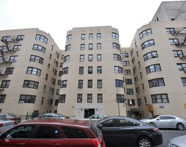 910 Sheridan Avenue - Photo Thumbnail 1