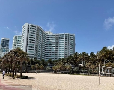 7135 Collins Ave - Photo Thumbnail 2