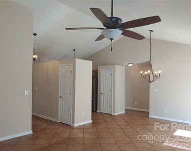 4612 Franzia Court - Photo Thumbnail 3