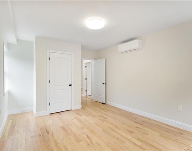 2955 Bronxwood Avenue - Photo Thumbnail 2