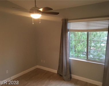 812 Peachy Canyon Circle - Photo Thumbnail 13