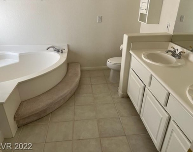 1682 Graystone Canyon Avenue - Photo Thumbnail 6