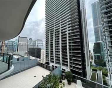 1000 Brickell Plz Unit 1904 - Photo Thumbnail 12