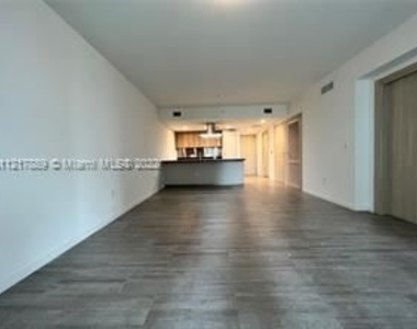 1000 Brickell Plz Unit 1904 - Photo Thumbnail 5