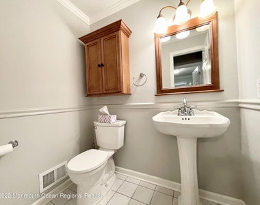 23 Rozlyn Court - Photo Thumbnail 10