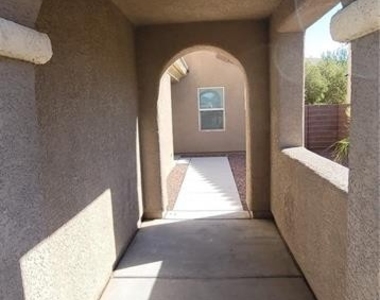 3008 Dowitcher Avenue - Photo Thumbnail 2