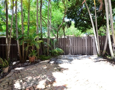 13224 Sw 111th Ter - Photo Thumbnail 19