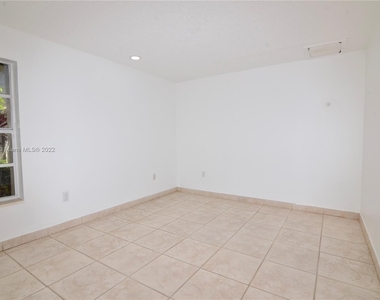 13224 Sw 111th Ter - Photo Thumbnail 9