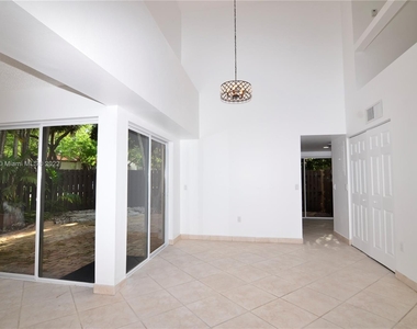 13224 Sw 111th Ter - Photo Thumbnail 6