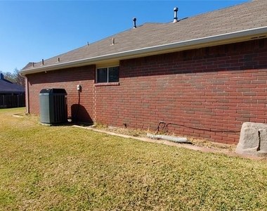 5213 Valleydale Drive - Photo Thumbnail 34