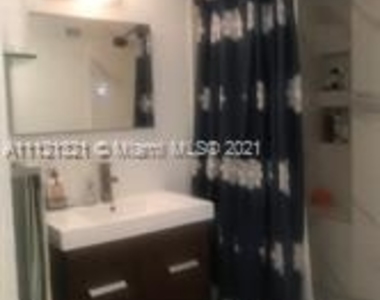 1301 Ne Miami Gardens Dr - Photo Thumbnail 20