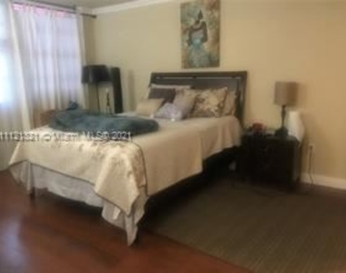 1301 Ne Miami Gardens Dr - Photo Thumbnail 24