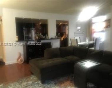 1301 Ne Miami Gardens Dr - Photo Thumbnail 4