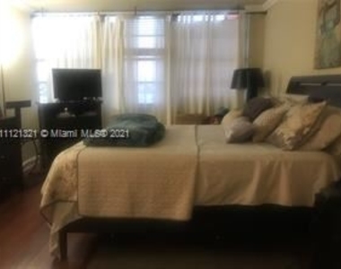 1301 Ne Miami Gardens Dr - Photo Thumbnail 13