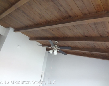 6346 Middleton Ave - Photo Thumbnail 4