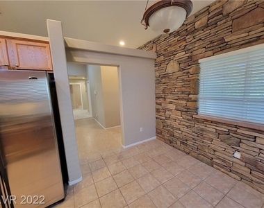 3719 Maple Creek Avenue - Photo Thumbnail 2