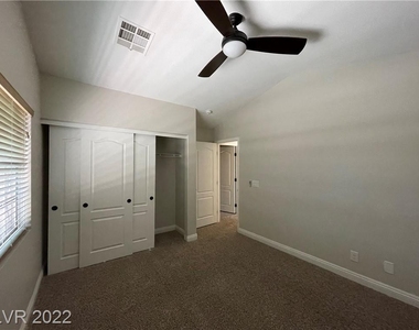 7832 Blue Eagle Way - Photo Thumbnail 18