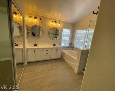 7832 Blue Eagle Way - Photo Thumbnail 24