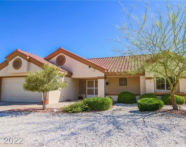 2400 Desert Glen Drive - Photo Thumbnail 2