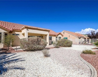 2400 Desert Glen Drive - Photo Thumbnail 32