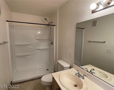 5265 Caspian Springs Drive - Photo Thumbnail 13